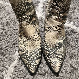 Snakeskin Pattern Women's Boots